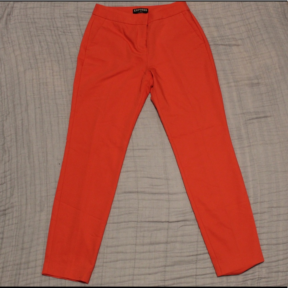 SOLD NWOT Express columnist pants size 0R